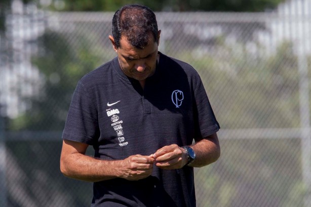 Carille no treino desta sexta-feira da Paixão no CT Joaquim Grava