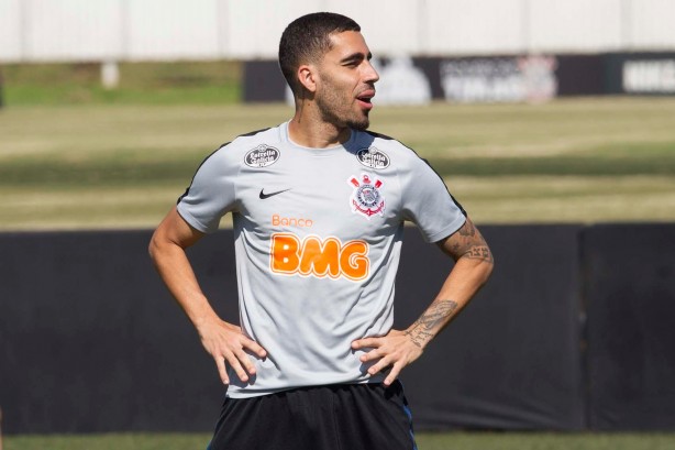 Gabriel no treino deste sábado de aleluia no CT Joaquim Grava