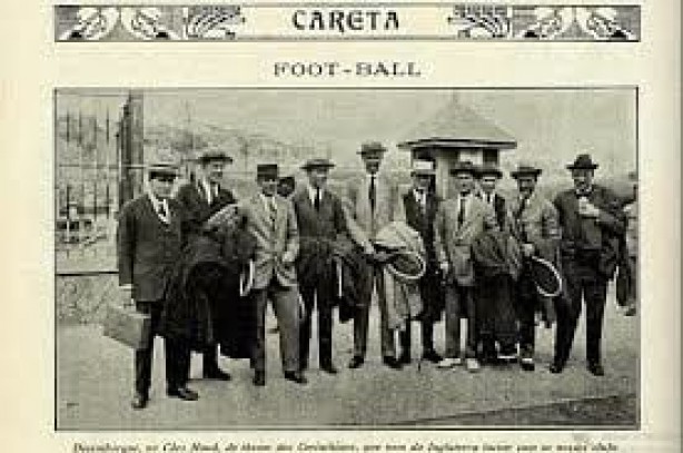 O time inglês Corinthian durante vinda ao Brasil em 1910