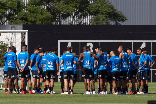 Time do Corinthians se prepara para encarar o São Paulo, na final do Paulistão