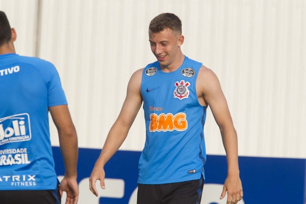 Carlos Augusto no CT Joaquim Grava no treino de reapresentação do Corinthians