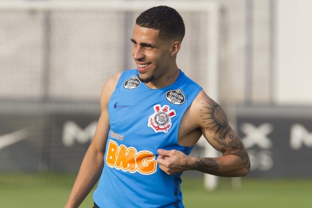 Gabriel no treino de reapresentação do Corinthians após conquista do Paulistão