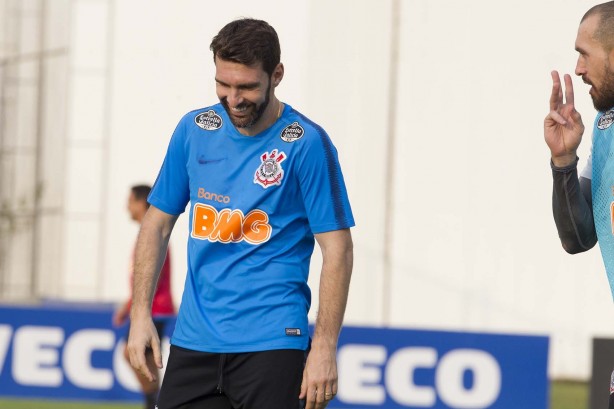 Mauro Boselli no treino de reapresentação do Corinthians após conquista do Campeonato Paulista
