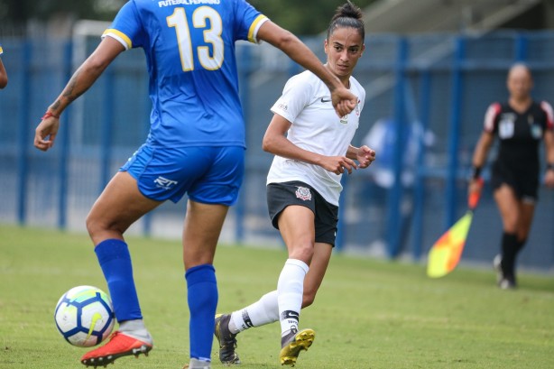 Juliete durante jogo contra o São José, pelo Campeonato Brasileiro Feminino