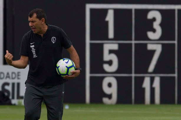 Treinador Fábio Carille faz último treino antes duelo contra a Chapecoense