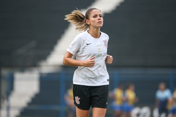 Érika no duelo contra o São José, pelo Campeonato Brasileiro Feminino