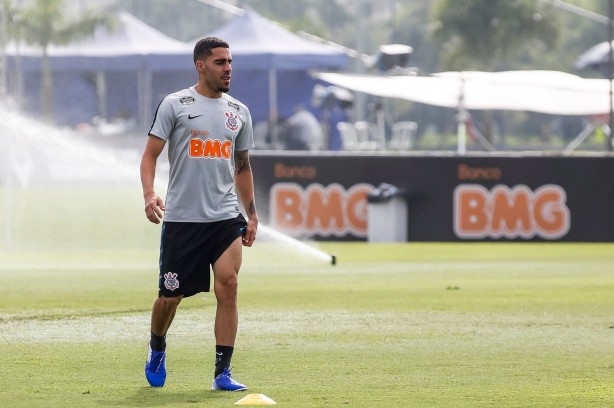 Gabriel no treino deste sábado no CT Joaquim Grava