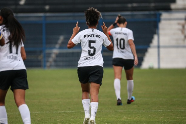 Ingryd fechou o marcador contra o São José, pelo Campeonato Brasileiro Feminino