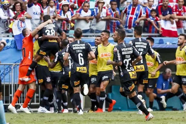 Com Pedrinho, Corinthians abre o placar diante o Bahia, pelo Campeonato Brasileiro