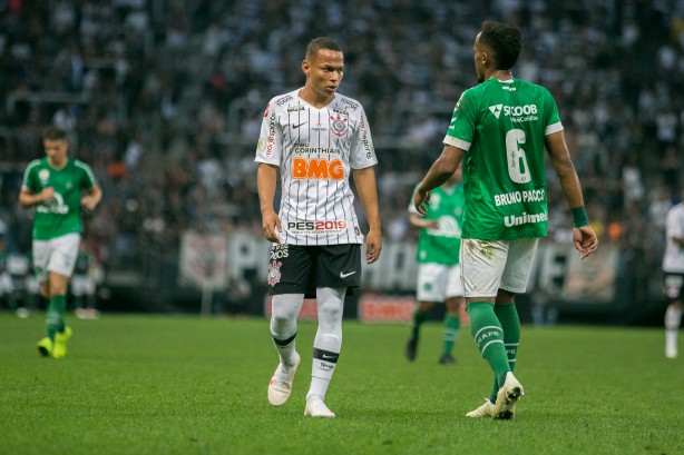Garoto Janderson estreou pela equipe principal do Corinthians diante a Chapecoense