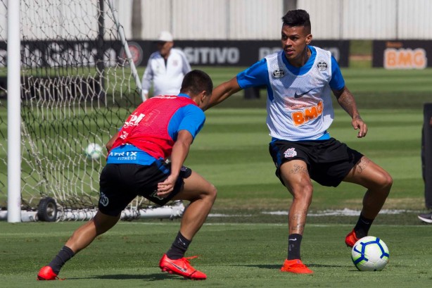 Richard durante o último treino do Corinthians antes de enfrentar a Chapecoense