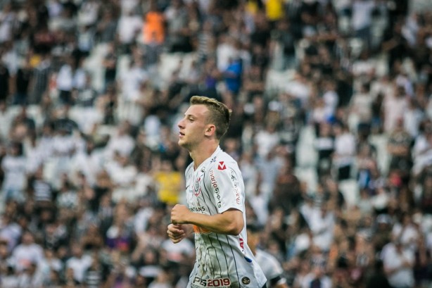 Carlos Augusto na partida contra a Chapecoense, pelo Brasileirão, na Arena Corinthians