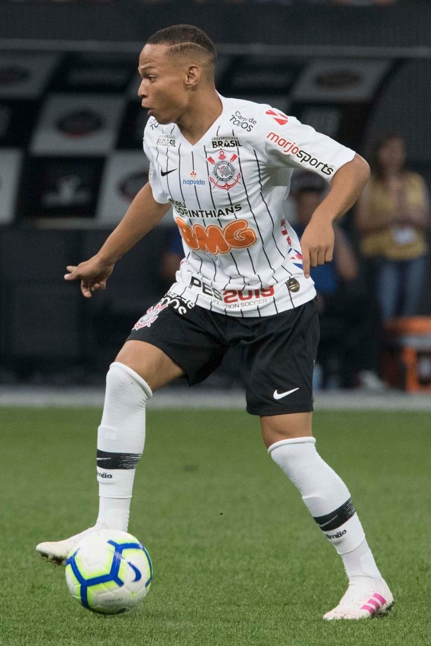 Garoto Janderson durante jogo contra a Chapecoense, na Arena Corinthians, pelo Brasileirão