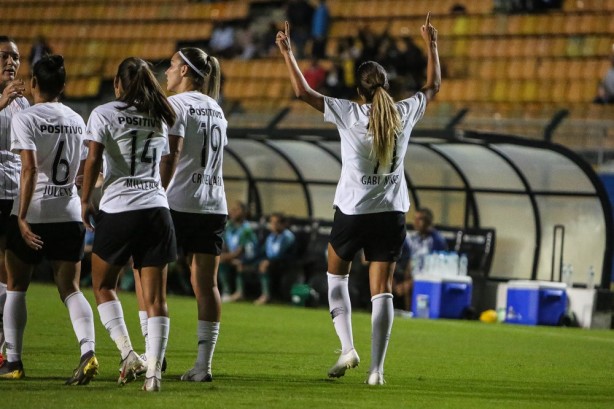Gabi Nunes marcou um dos gols do Corinthians Feminino contra o Iranduba, pelo Brasileirão