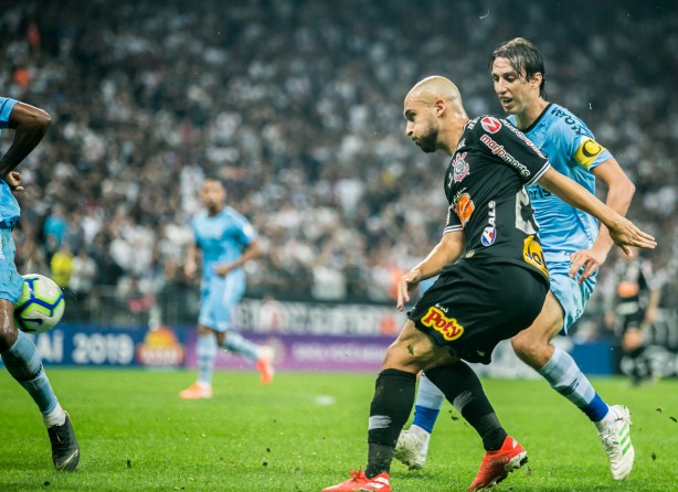 Régis fez sua estreia contra o Grêmio, na Arena Corinthians, pelo Brasileirão