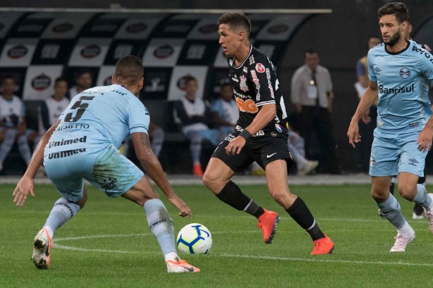 Menino Vital em partida contra o Grêmio, pelo Brasileirão, na Arena Corinthians