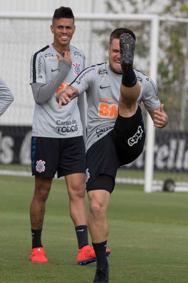 Richard e Ramiro no treino de hoje no CT Joaquim Grava