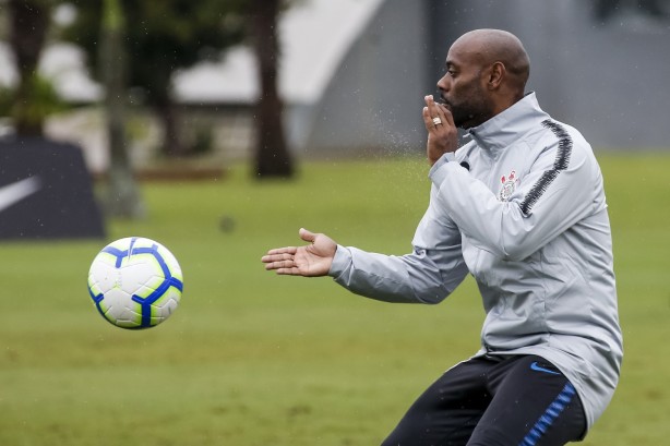 Love no último treino do Corinthians antes do duelo contra o Athletico-PR