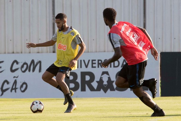 Everaldo já realiza treinamento no CT Joaquim Grava