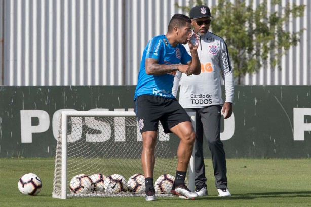 Ralf no treino desta terça-feira no CT Joaquim Grava