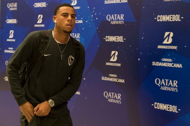 Gustavo no vestiário da Arena Corinthians antes do jogo contra o Deportivo Lara
