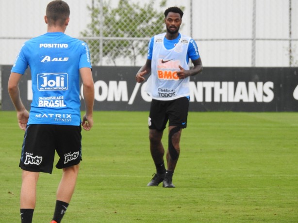 Renê Júnior participou normalmente do treino