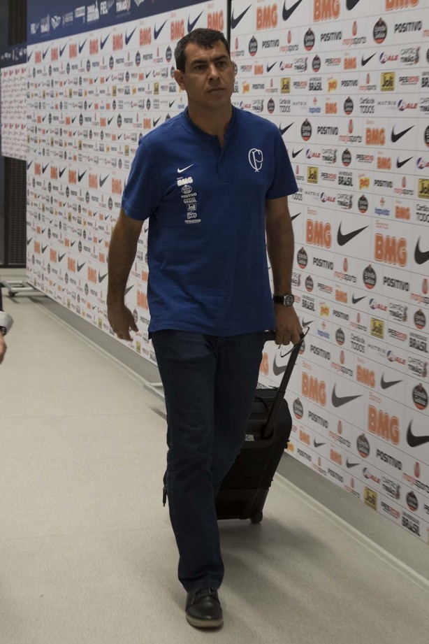 Carille chegando à Arena Corinthians para jogo contra o São Paulo, pelo Brasileirão 2019