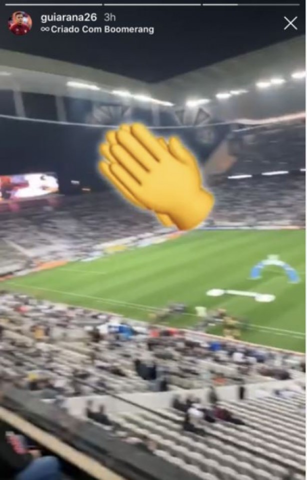 Jogador apoiou o Timão das arquibancadas