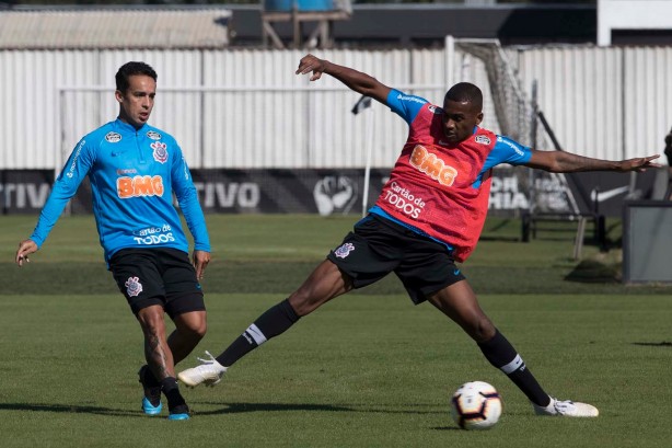 Jadson e Marllon no treino de hoje no CT Joaquim Grava