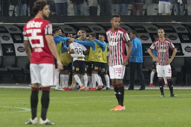 Pedrinho marcou o gol do Corinthians contra o São Paulo, pelo Campeonato Brasileiro