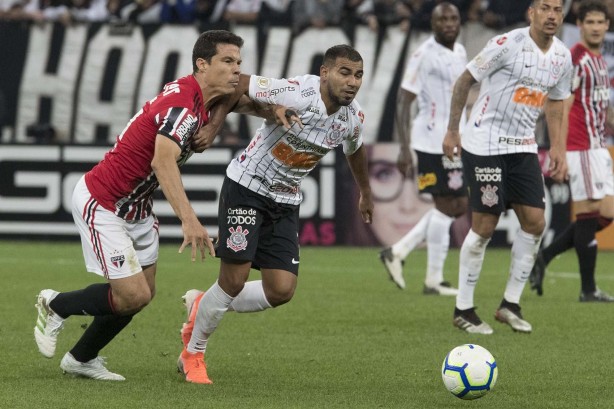 Sornoza no jogo contra o São Paulo, pelo Campeonato Brasileiro, na Arena Corinthians