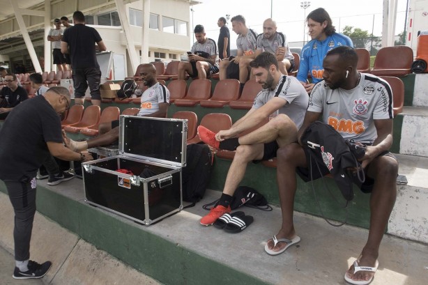 Boselli, Manoel e companheiros treinam na Venezuela para jogo contra o Deportivo Lara