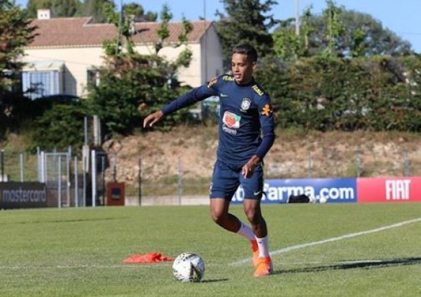 Pedrinho já está com a Seleção Olímpica na França