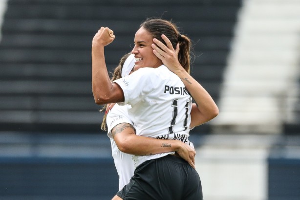Gabi Nunes também marcou contra o Taubaté, pelo Campeonato Paulista Feminino