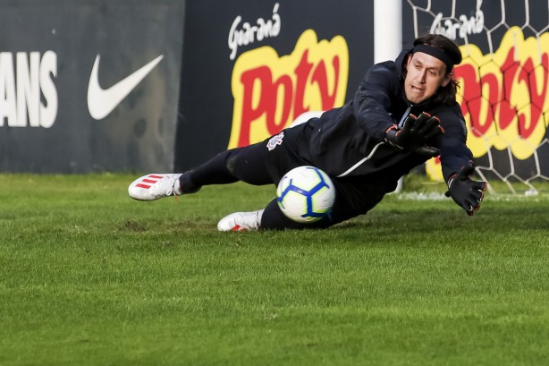Cássio faz último treino antes do jogo contra o Flamengo