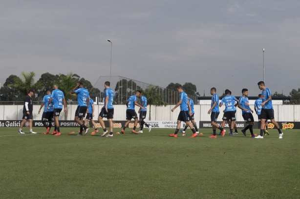 Elenco do Corinthians durante primeiro treino antes do jogo contra o Flamengo