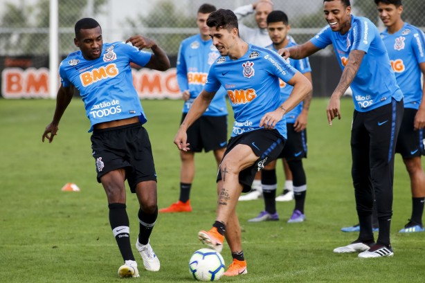 Marllon, Avelar e Gustavo no último treino antes do jogo contra o Flamengo