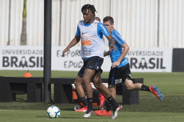 Mateus Jesus no primeiro treino que prepara a equipe para enfrentar o Flamengo