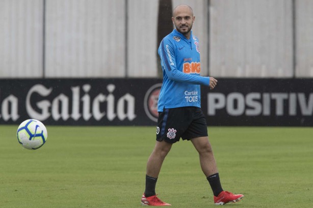 Régis no treinamento de hoje no CT Joaquim Grava