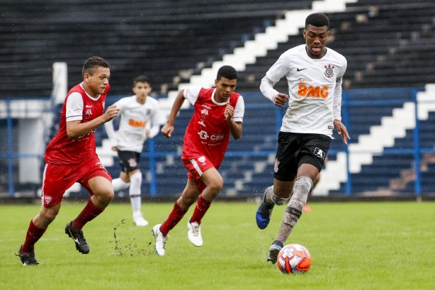 Timãozinho Sub-15 ganhou bem do Audax pelo Campeonato Paulista da categoria
