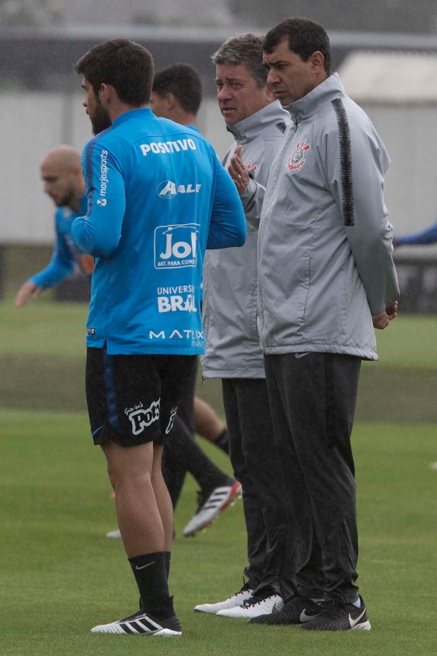 Walmir, Carille e Bruno Méndez no primeiro treino após eliminação para o Flamengo