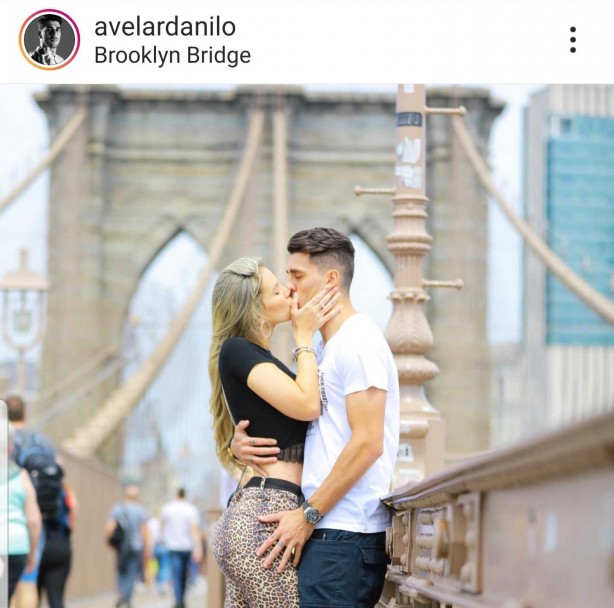 Danilo Avelar viaja durante folga na pausa para a Copa América