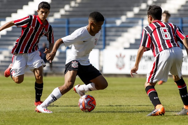 Corinthians enfrenta o São Paulo pelo Paulistão Sub-13