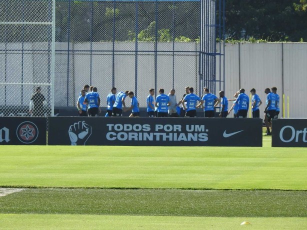 Com ajuda da lente potente da câmera foi possível enxergar os jogadores do Corinthians