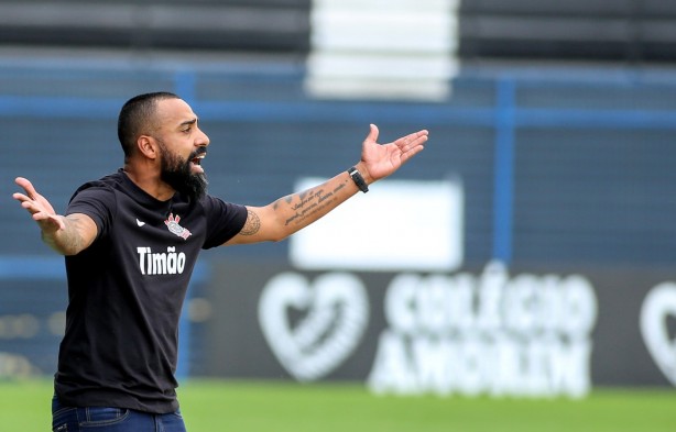 Dyego Coelho durante jogo contra Vitória, pelo Brasileiro Sub-20
