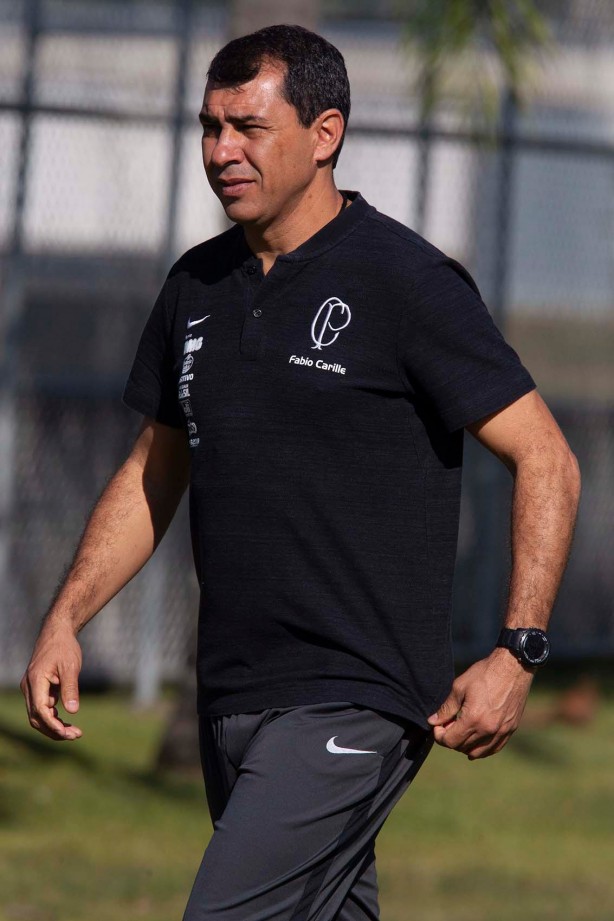 Carille no treinamento desta sexta-feira no CT Joaquim Grava