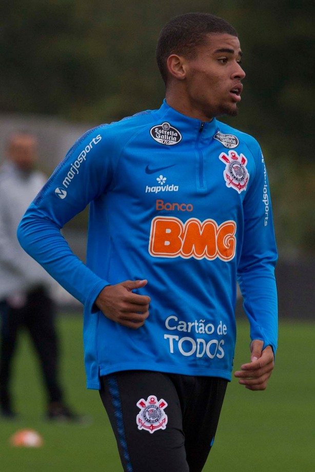 Daniel Marcos durante treino que prepara a equipe do Corinthians para amistoso contra o Londrina