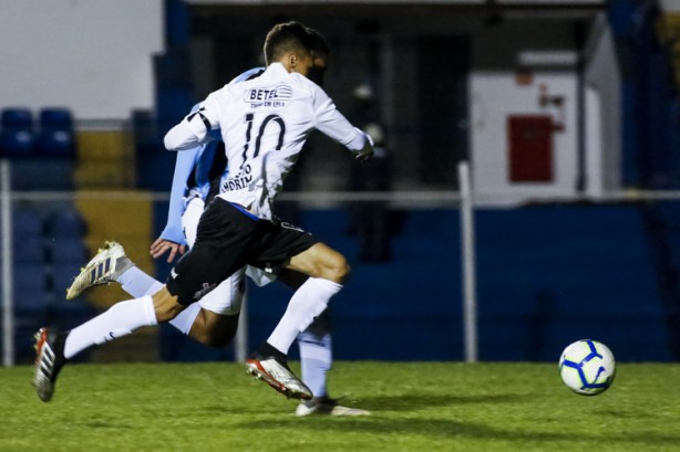 Timãozinho Sub-17 vence Grêmio por 2 a 0