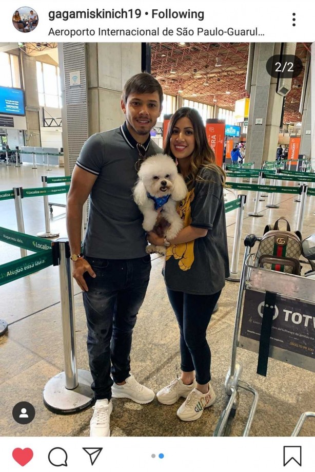 Romero deixa o Brasil e esposa publica foto se despedindo