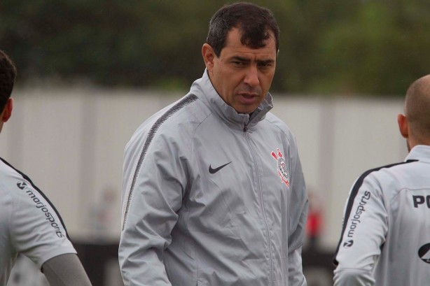Fábio Carille durante jogo-treino contra o Juventus, no CT Joaquim Grava